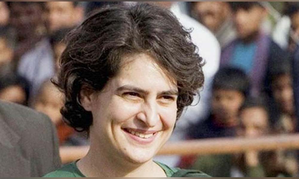 priyanka-gandhis-political-shift-changed-the-political-equation-in-up-increasing-the-public-trends-towards-the-congress